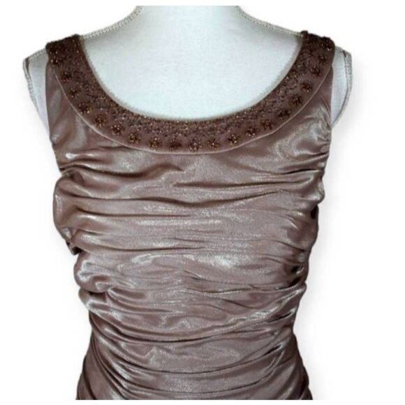 CACHET VINTAGE CHAMPAGNE PLEATED BEADED NECKLINE DRESS. SZ.8 EUC. - Picture 3 of 7